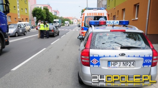 Ford uderzył w tył opla