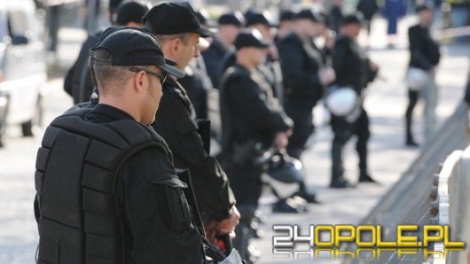 Policjanci ćwiczą przed Euro 2012