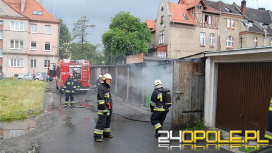 Palił się garaż przy ul. Kośnego