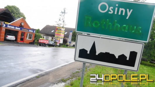 Dwujęzyczne tablice o metr w górę