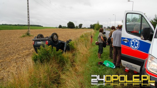 Łada dachowała na ulicy Krapkowickiej