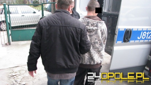Pijani napastnicy pobili i okradli 24-latka