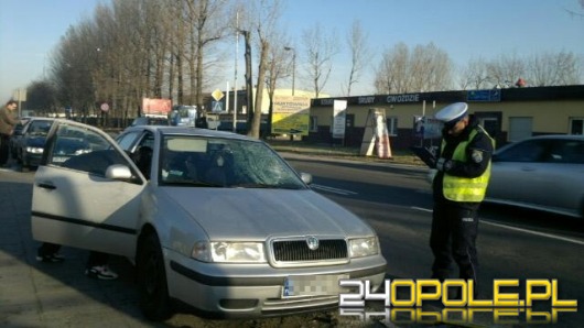 79-letnia kobieta potrącona na przejściu dla pieszych