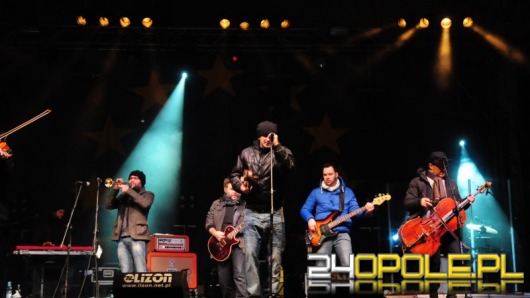 Żywiołowy koncert "Zakopower" rozgrzał Opolan