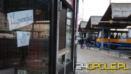 Opolski dworzec PKS pustoszeje