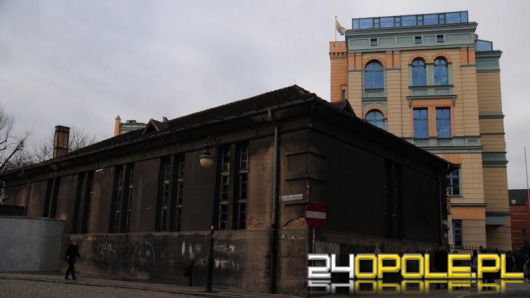 Ratusz „odpuszcza” halę przy Sempołowskiej
