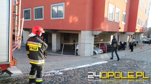 Ewakuacja pracowników w opolskim PZU
