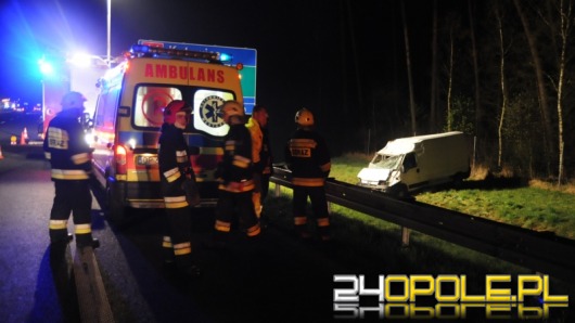 Zdarzenie na autostradzie, kierowca zasnął za kierownicą