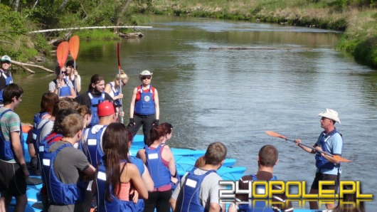 Na Małej Panwi rozkwita turystyka kajakowa