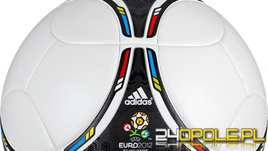 Podczas Euro 2012 Salon Hyundaia w Opolu rozdaje piłki Tango 12 