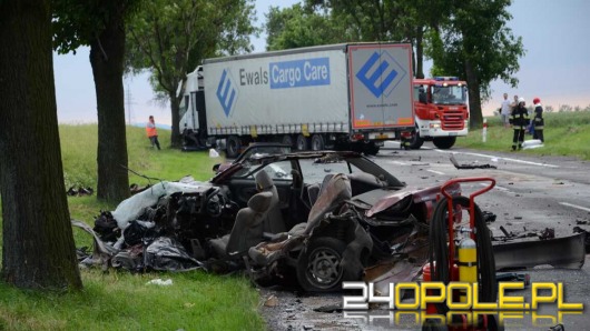 41-latek zginął w czołowym zderzeniu z ciężarówką