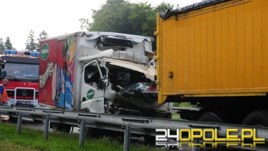 Kierowca dostawczego auta zginął na autostradzie