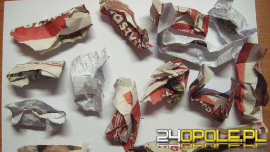 Wiózł w aucie narkotyki i próbował przekupić policjantów