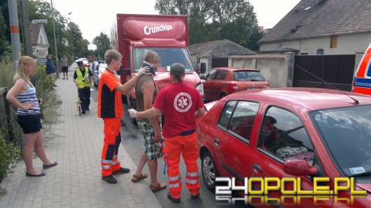 Zderzenie trzech aut na ulicy Wiejskiej