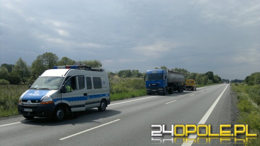 Plama oleju utrudniała ruch na obwodnicy