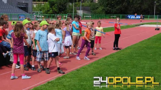 Mali Opolanie poznają "królową sportu"