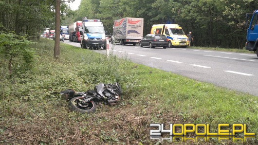 Wypadek podczas wyprzedzania - ranny 29-letni motocyklista