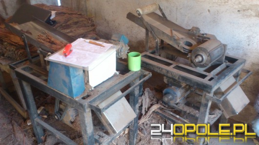 Policjanci CBŚ rozbili grupę przestępczą, handlującą tytoniem i alkoholem