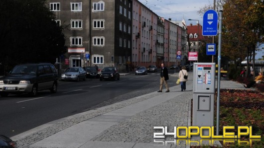 Wkrótce na ulicach pojawią się multimedialne parkomaty