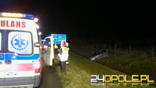 Wypadek na autostradzie, dwie kobiety trafiły do szpitala