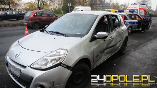 Zderzenie renault clio i ciężarówki na ulicy Niemodlińskiej