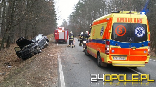 Kierowca ciężarówki zepchnął auto do rowu i uciekł z miejsca zdarzenia