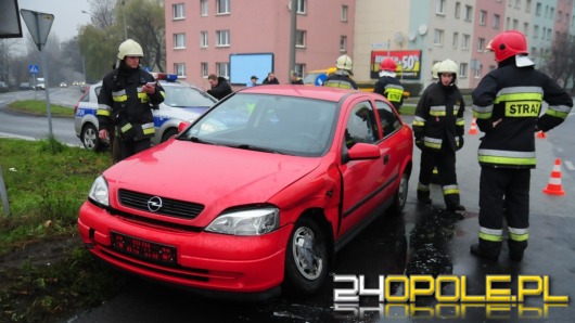 Zderzenie na skrzyżowaniu ulicy Armii Krajowej i Fabrycznej