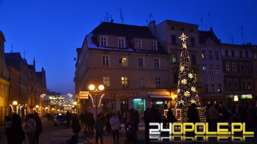 Brzeg rozbłysnął 40 tysiącami świątecznych lampek