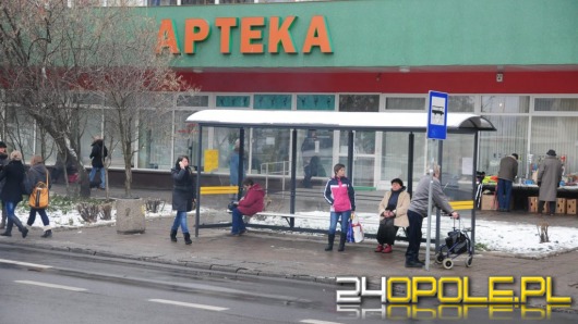 Kolejne nowe wiaty przystankowe