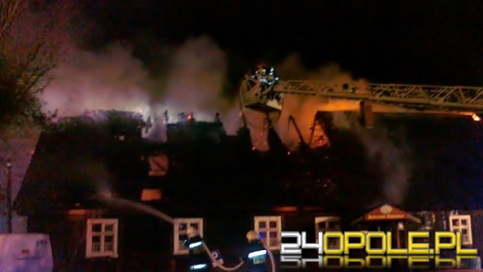 Zabytkowa drewniana karczma spłonęła w noc sylwestrową 