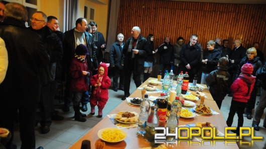 Opolscy sportowcy na spotkaniu opłatkowym u kapelana sportu