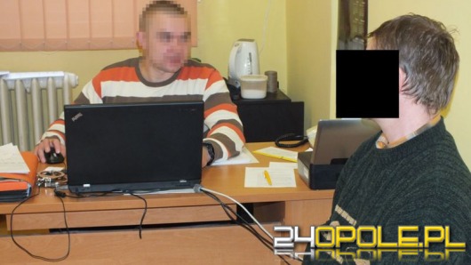 Dwaj Opolanie pobili i okradli przechodnia