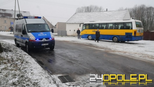 Kierowca malucha wjechał w autobus