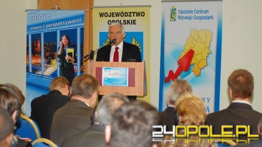 Jerzy Buzek otrzyma honorowe obywatelstwo województwa opolskiego