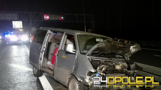 Bus zderzył się z ciężarówką na autostradzie A4