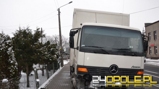 Wypadek pod remizą OSP w Łosiowie