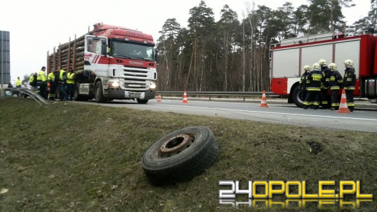 Awaria zawieszenia przyczyną kolejnego zdarzenia na autostradzie