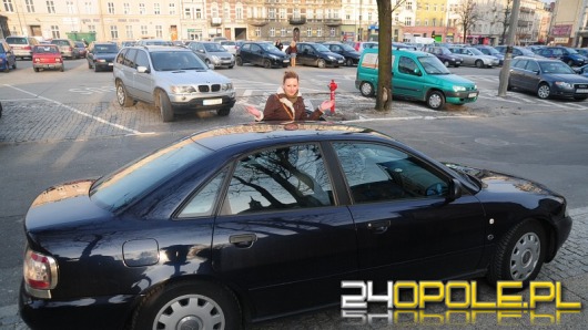 Straż Miejska odholowała prawidłowo zaparkowany samochód