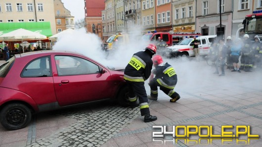 Pokaz akcji ratowniczo-gaśniczej w centrum Opola