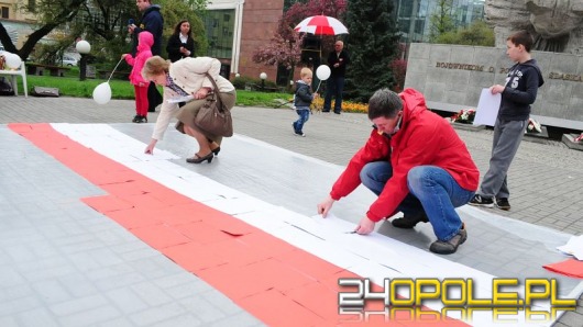 Opolanie stworzyli największą flagę w województwie