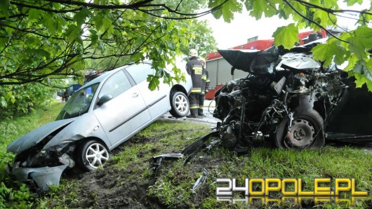 Ciężarówka i dwa samochody osobowe zderzyły się pod Opolem