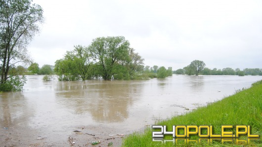 Hydrolodzy zapowiadają przekroczenie stanów alarmowych na rzekach
