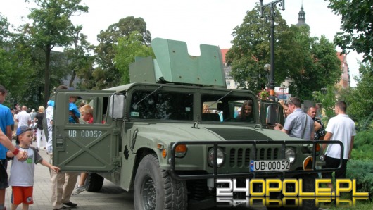 Żołnierze zapraszają na swoje święto
