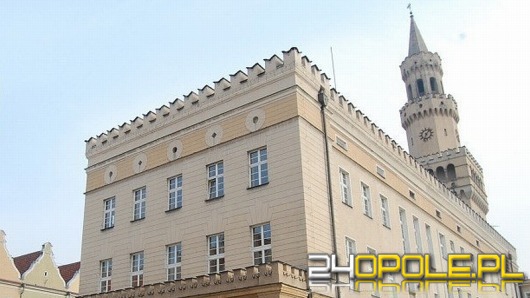 Prokuratura bada sprawę oszustwa w opolskim ratuszu