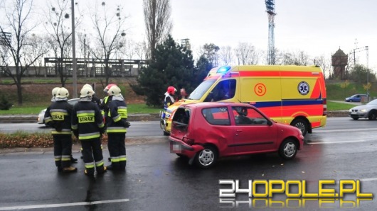 Volkswagen i fiat zderzyły się na ul. Batalionów Chłopskich