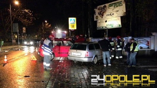 41-letni kierowca ranny po wypadku na ul. Piastowskiej