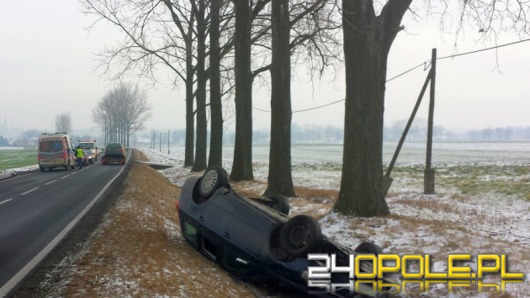 Volkswagen dachował w Mochowie