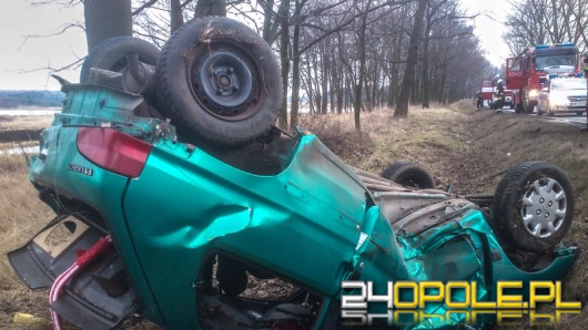 Peugeot dachował w Kostowie