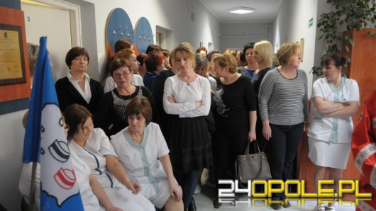 Protest w Brzeskim Centrum Medycznym. Pielęgniarki żądają podwyżek.