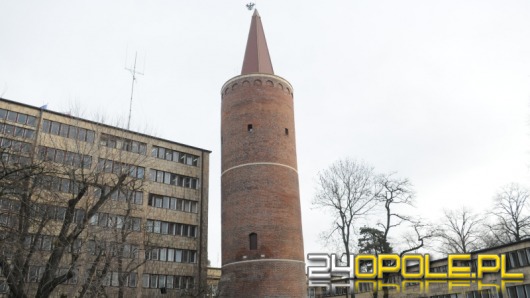 Ratusz przejmuje Wieżę Piastowską